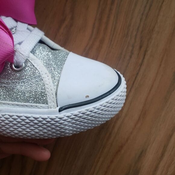 Jojo Siwa | Shoes - size 4.5 - Picture 5 of 12